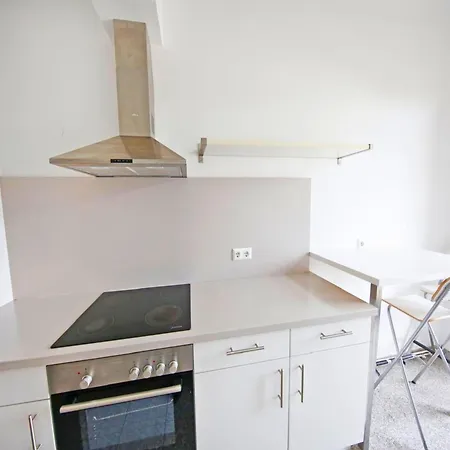 Modernes City-apartment In *